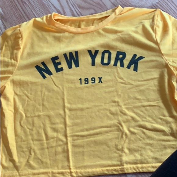 3 New York tees with different colors - Picture 3 of 6